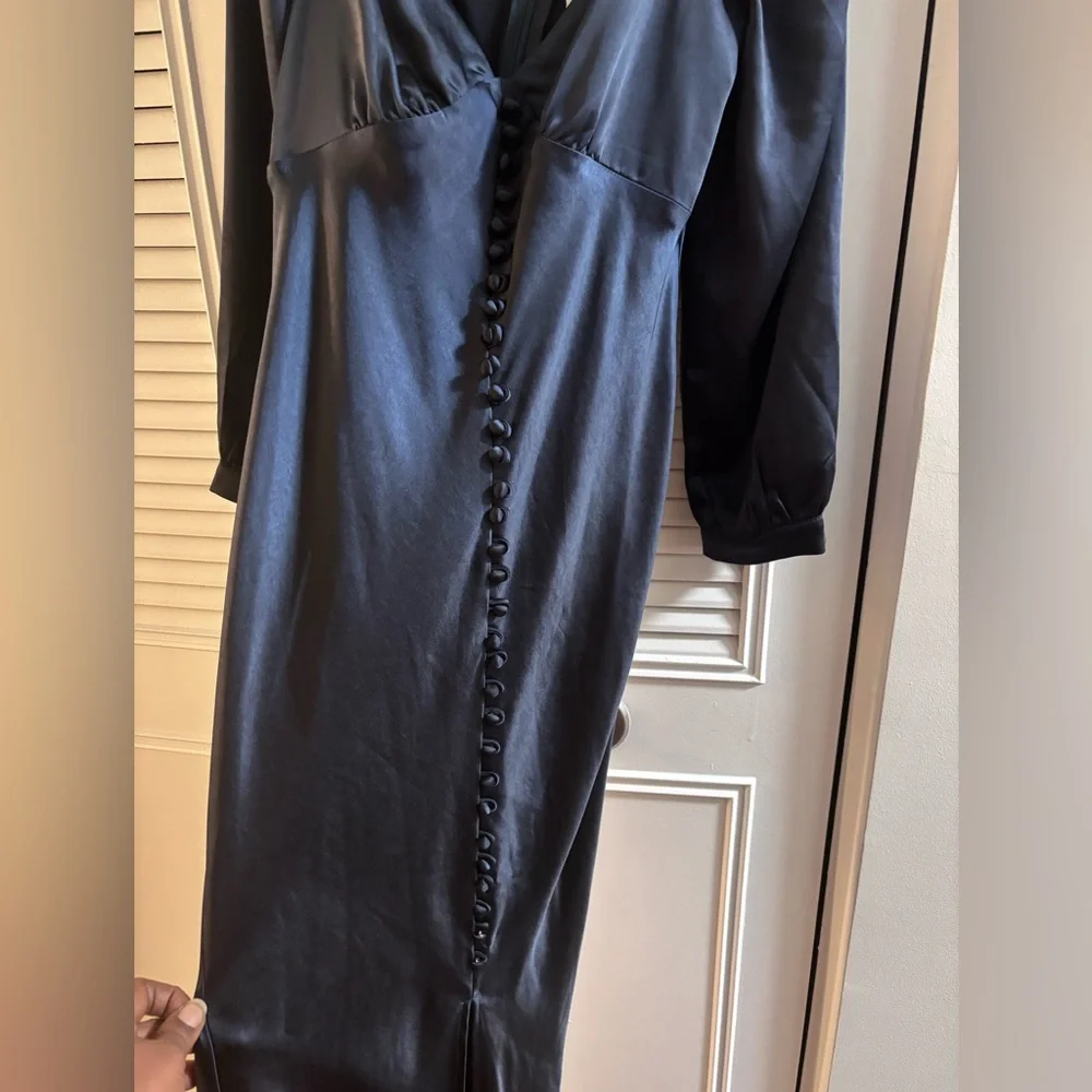 NWT Dress Forum navy blue button-down midi dress